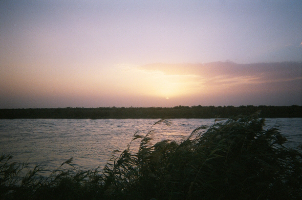 Abukamal_Euphrates2.jpg - Euphrates River at sunset, Abu Kamal, Syria