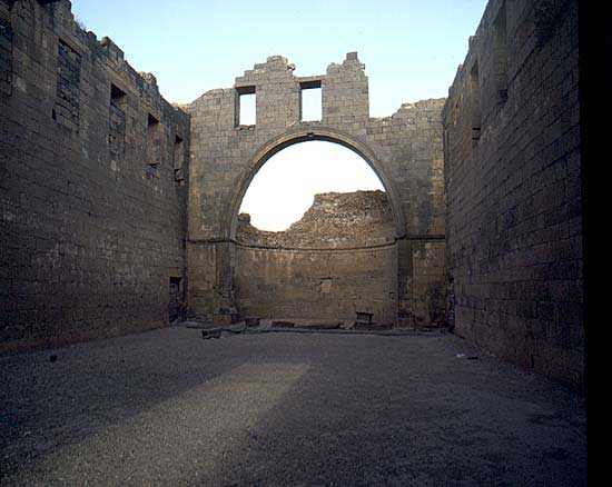 Bosra_ByzantineBasilica.jpg - Byzantine Basilica, Bosra, Syria