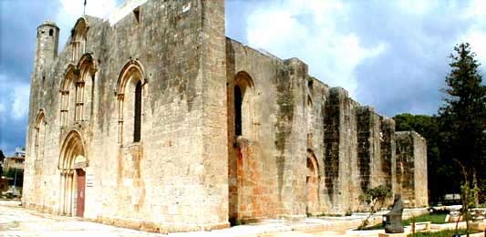 Tartus_MuseumVirginMaryCathedral.jpg - Syria, Tartus, Museum-Cathedral of Virgin Mary