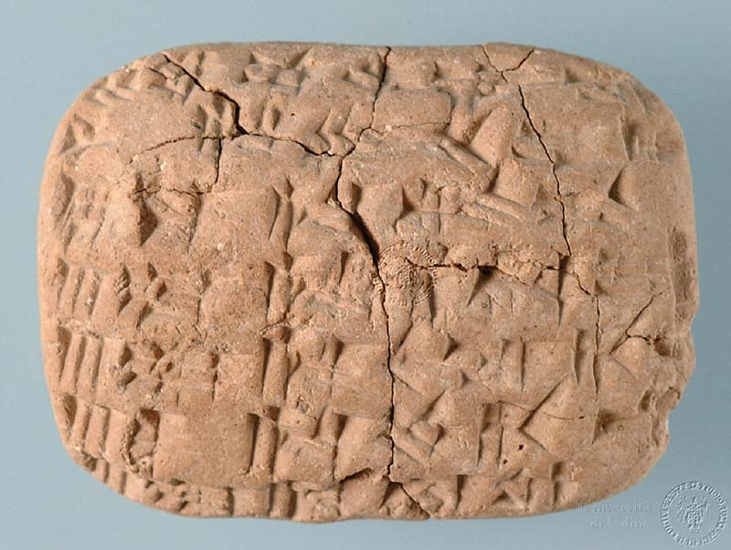 Qatna_CuneiformTablet2.jpg - Cuneiform tablet from the tablets and ivory room, ‘Lower City Palace’, (Late ‎BronzeAge, 1600-1300 BC). List of villages/towns‎, Qatna, Syria